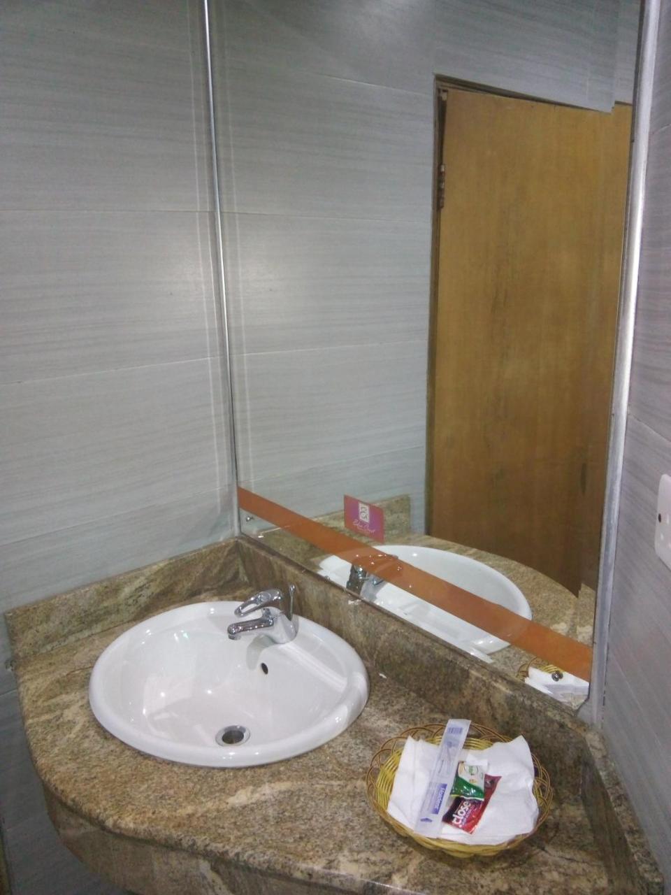 伊甸克里斯特度假酒店 Enugu 外观 照片